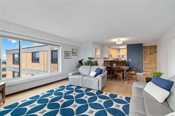 2920 Cook St ##501, Victoria, BC V8T 3S7