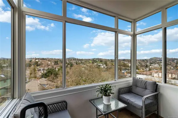 2920 Cook St ##501, Victoria, BC V8T 3S7
