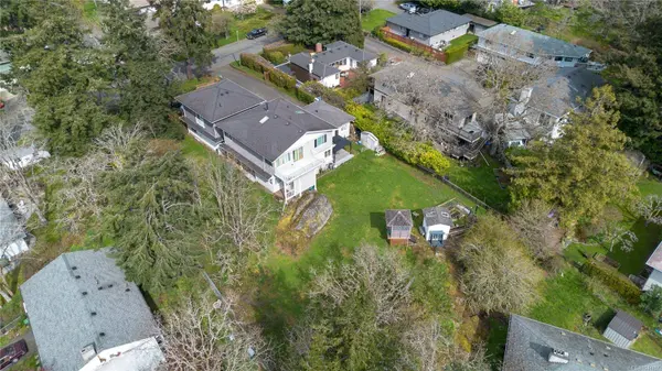 863 Parklands Dr