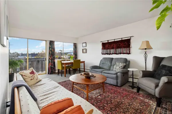 964 Heywood Ave ##211, Victoria, BC V8V 2Y5
