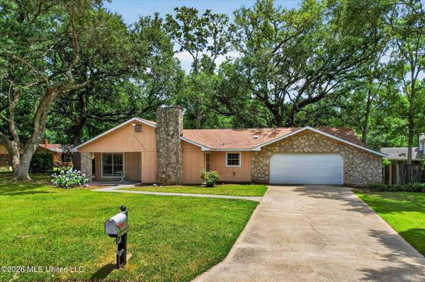 3604 Oakside Circle, Gautier, MS 39553