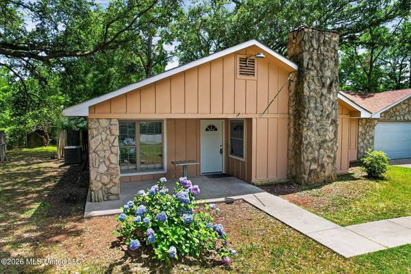 3604 Oakside Circle, Gautier, MS 39553