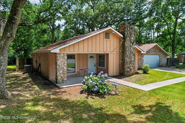 3604 Oakside Circle, Gautier, MS 39553