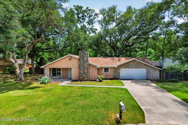 3604 Oakside Circle, Gautier, MS 39553