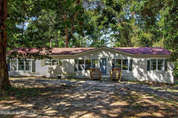 21918 Saucier Fairley Road, Saucier, MS 39574