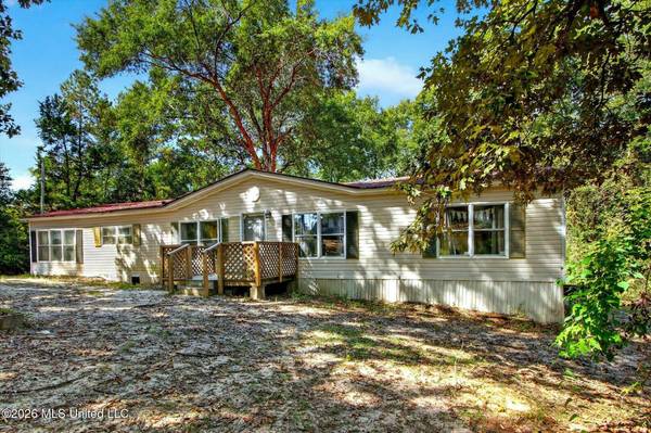 21918 Saucier Fairley Road, Saucier, MS 39574