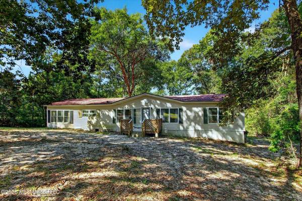 21918 Saucier Fairley Road, Saucier, MS 39574