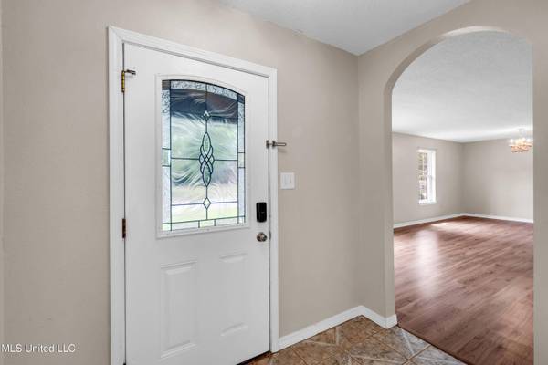 2319 Sandalwood Place, Gautier, MS 39553