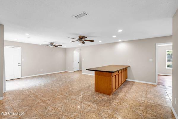 2319 Sandalwood Place, Gautier, MS 39553