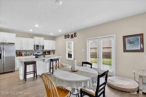 6016 Penni Lane, Ocean Springs, MS 39564