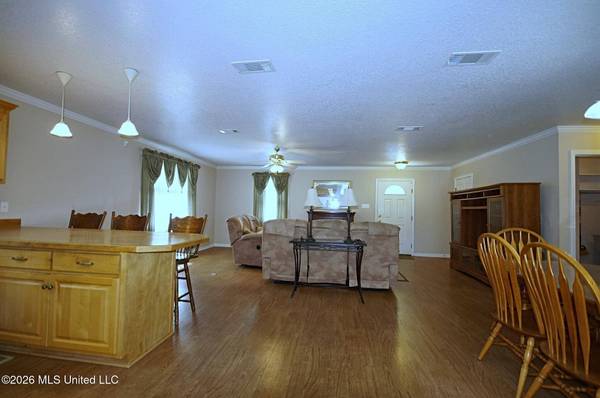 6008 Saint Martin Road, Biloxi, MS 39532