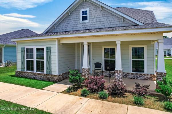 113 Everly Circle, Ocean Springs, MS 39564