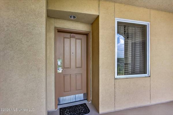 1200 Beach Drive #1203, Gulfport, MS 39507