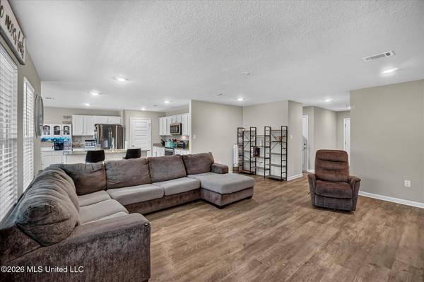 15266 Cypress Way, Biloxi, MS 39532