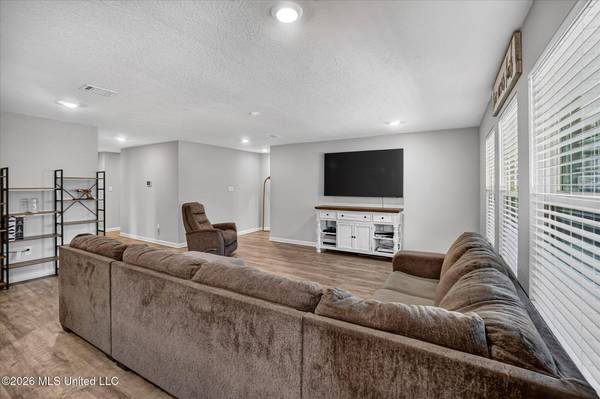 15266 Cypress Way, Biloxi, MS 39532