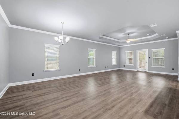 212 Sandy Drive, Ocean Springs, MS 39564
