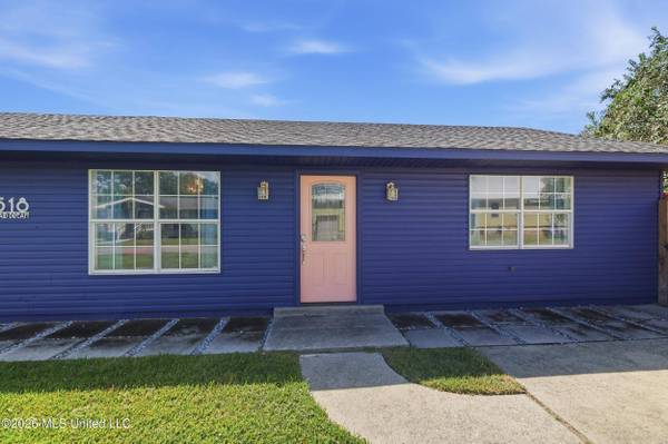 518 Genin Street, Bay Saint Louis, MS 39520