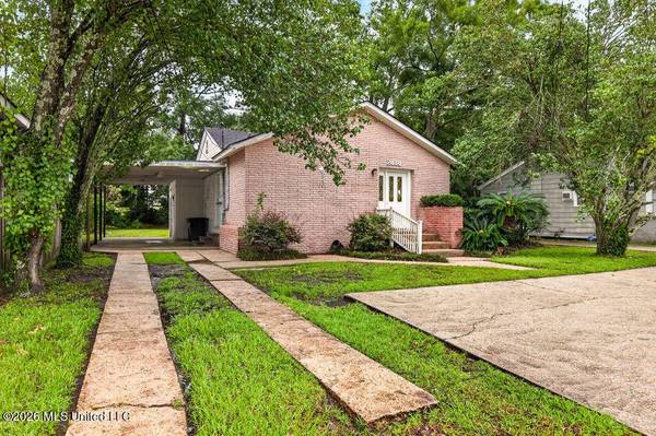 2414 Ingalls Avenue, Pascagoula, MS 39567
