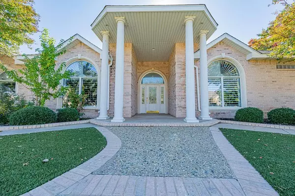 4705 Woodbar Court, Midland, TX 79707