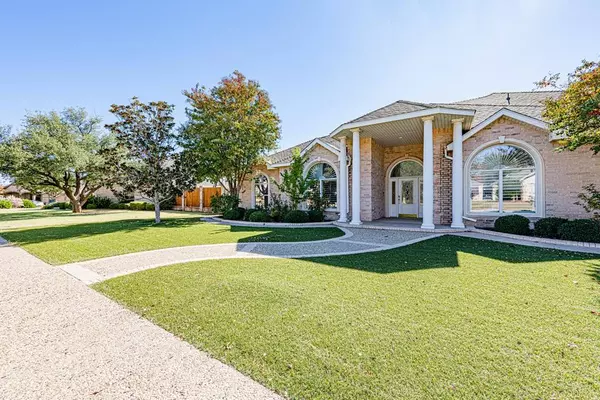 4705 Woodbar Court, Midland, TX 79707