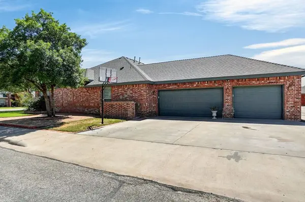 3300 Feldspar Lane, Midland, TX 79707