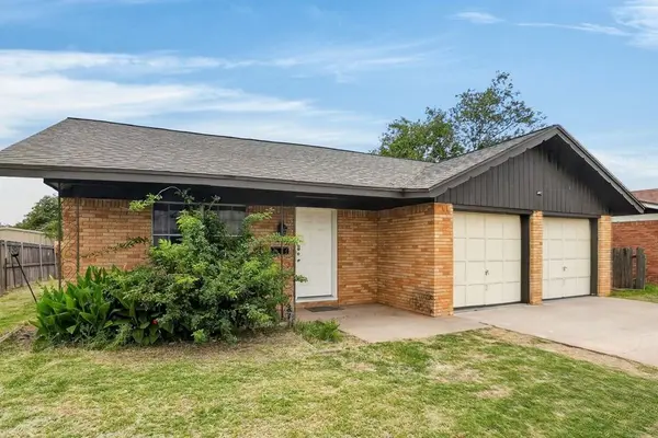 4427 Leddy Dr, Midland, TX 79703