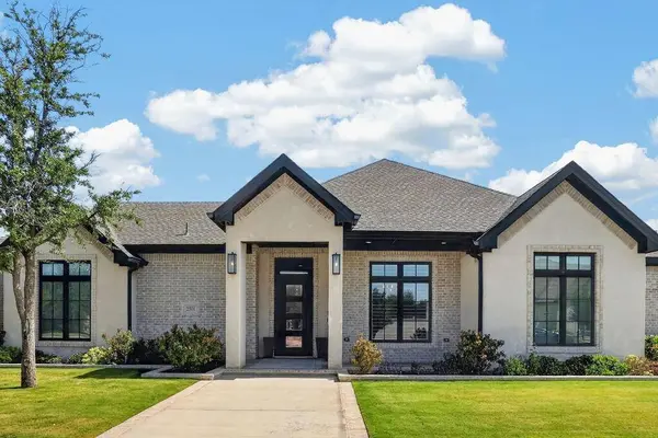 2501 Colonial Oaks Ct, Midland, TX 79705