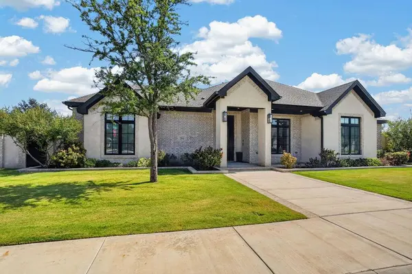 2501 Colonial Oaks Ct, Midland, TX 79705