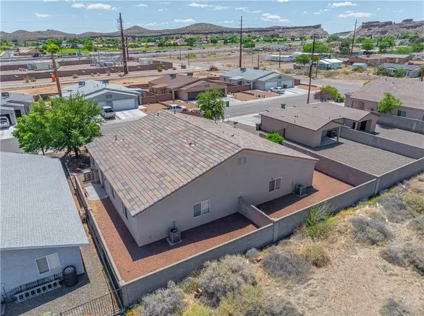 933 E Beverly AVE, Kingman, AZ 86409