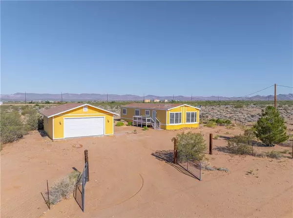 3883 N Hassayampa RD, Golden Valley, AZ 86413