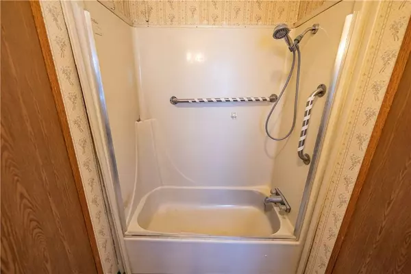 3883 N Hassayampa RD, Golden Valley, AZ 86413