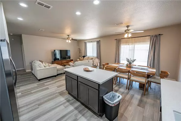 2992 Hermosa VIS, Kingman, AZ 86409