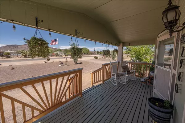 2980 W McConnico RD, Golden Valley, AZ 86413