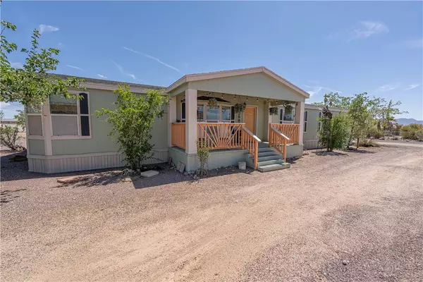 2980 W McConnico RD, Golden Valley, AZ 86413