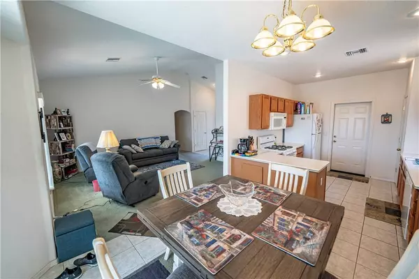 3933 Ontell DR, Bullhead City, AZ 86442