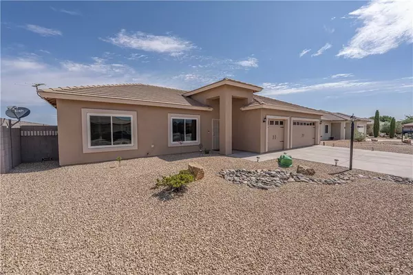 2445 Graystone DR, Kingman, AZ 86409
