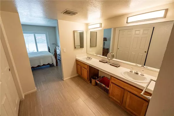 1800 Clubhouse Dr #D41, Bullhead City, AZ 86442