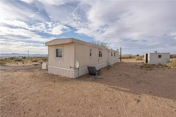 3833 W Burro DR, Golden Valley, AZ 86413