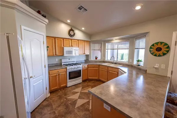 1955 Clint Eastwood WAY, Kingman, AZ 86409