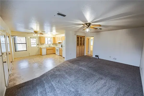 1810 Airfield AVE, Kingman, AZ 86401