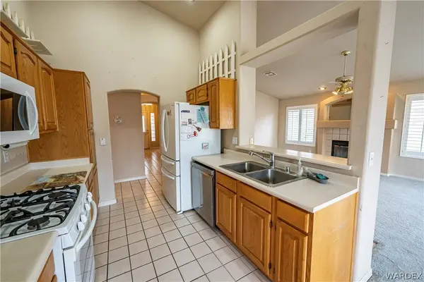 2604 Airfield CT, Kingman, AZ 86401