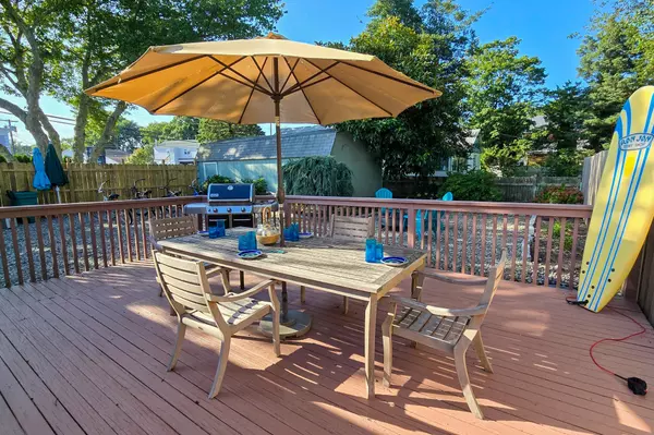Bay Head, NJ 08742-4560,1636 S Bay Ave