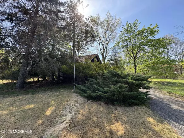 453 Stagecoach Road, Millstone, NJ 08510