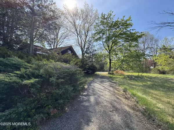 453 Stagecoach Road, Millstone, NJ 08510