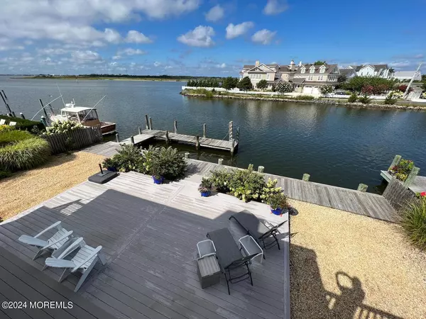 980 Barnegat Lane, Mantoloking, NJ 08738