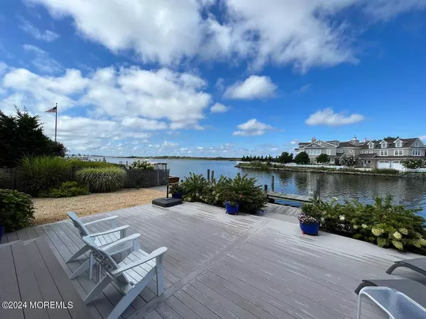 980 Barnegat Lane, Mantoloking, NJ 08738