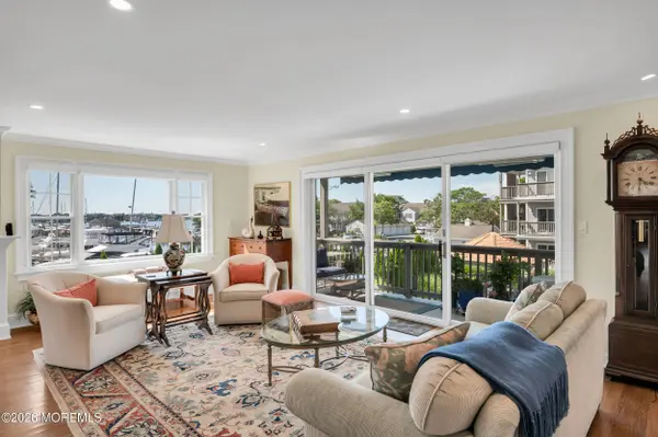 69 Bay Point Harbour, Point Pleasant, NJ 08742