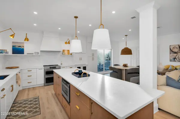 29 4th Avenue, Lavallette, NJ 08735