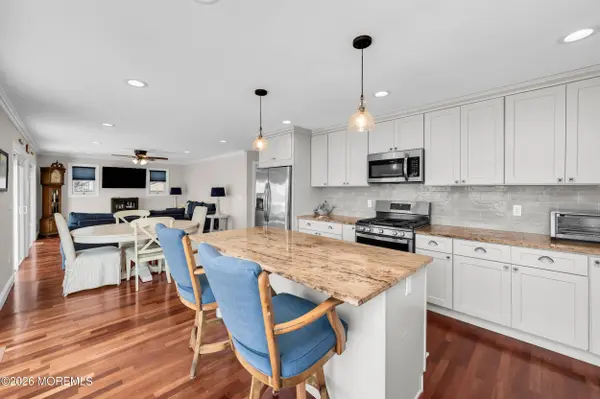 20 W Granada Drive, Brick, NJ 08723