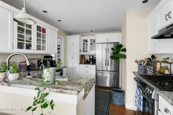 51 Egbert Street, Bay Head, NJ 08742